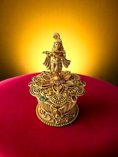 Beautiful Designer Rajwadi Polish Kumkum Dabbi