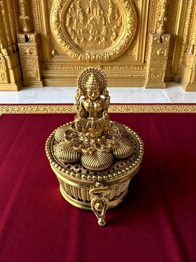Antique Gold Finished Laxmi Ji Kumkum Dabbi