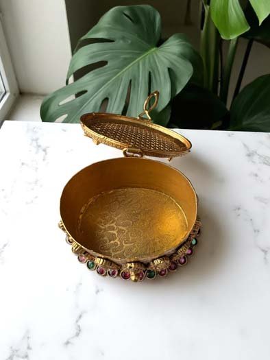 Exquisite Kumkum Dabbi With the divine trio of Lakshman, Ram, and Sita