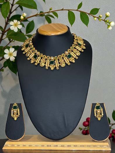 Antique Gold Finish Rajwadi Necklace Set