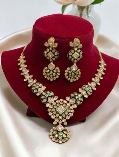 Premium Moissanite Emerald Necklace Set