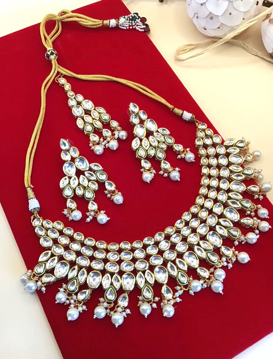 Semi Bridal Kundan Necklace Set with Maangtika