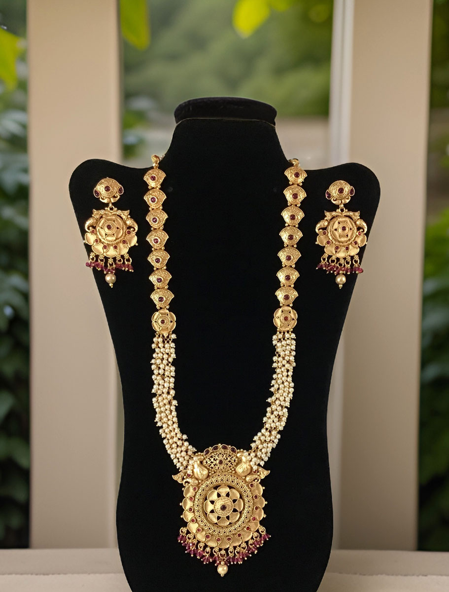 Antique Gold Matt Finish Traditional Rajwadi Long Rani Haar with earrings