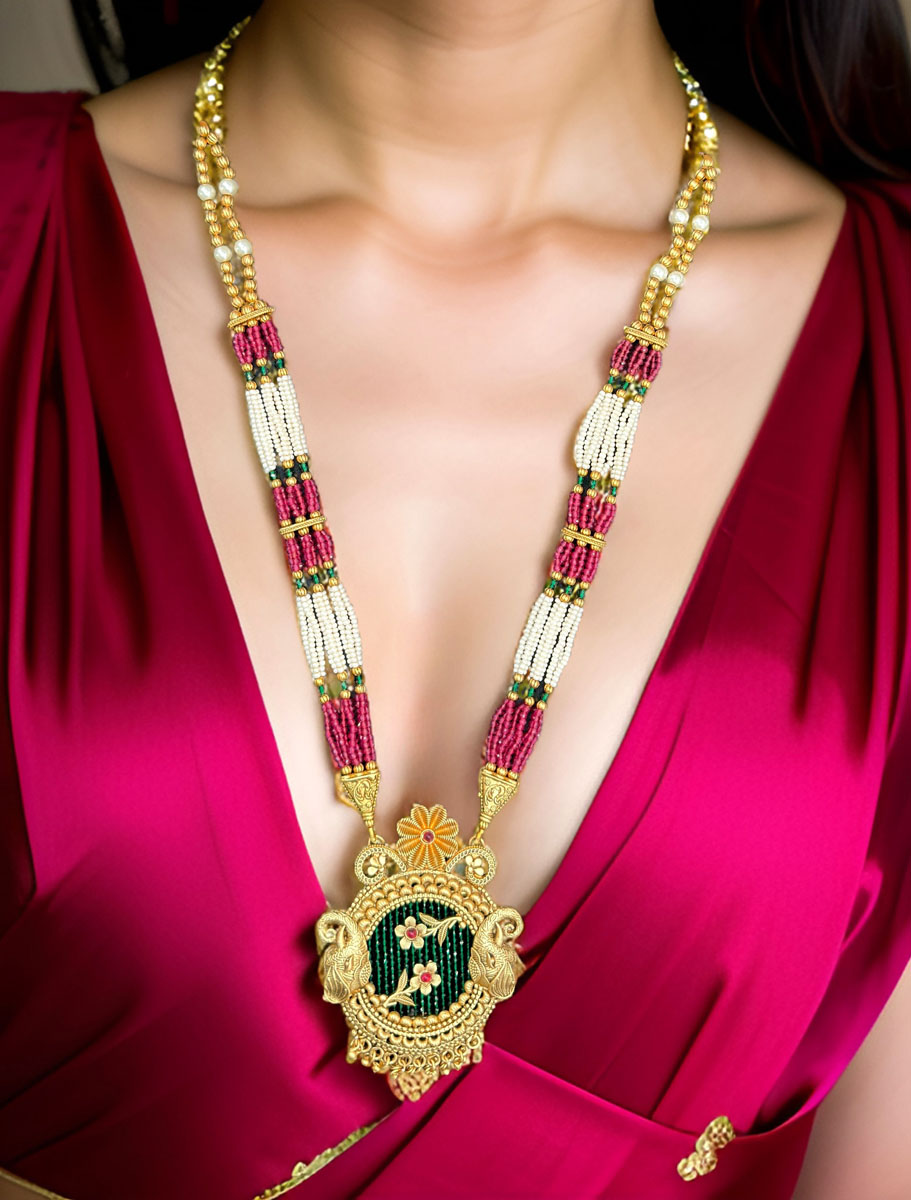 Polki Emerald Elephant Necklace Set