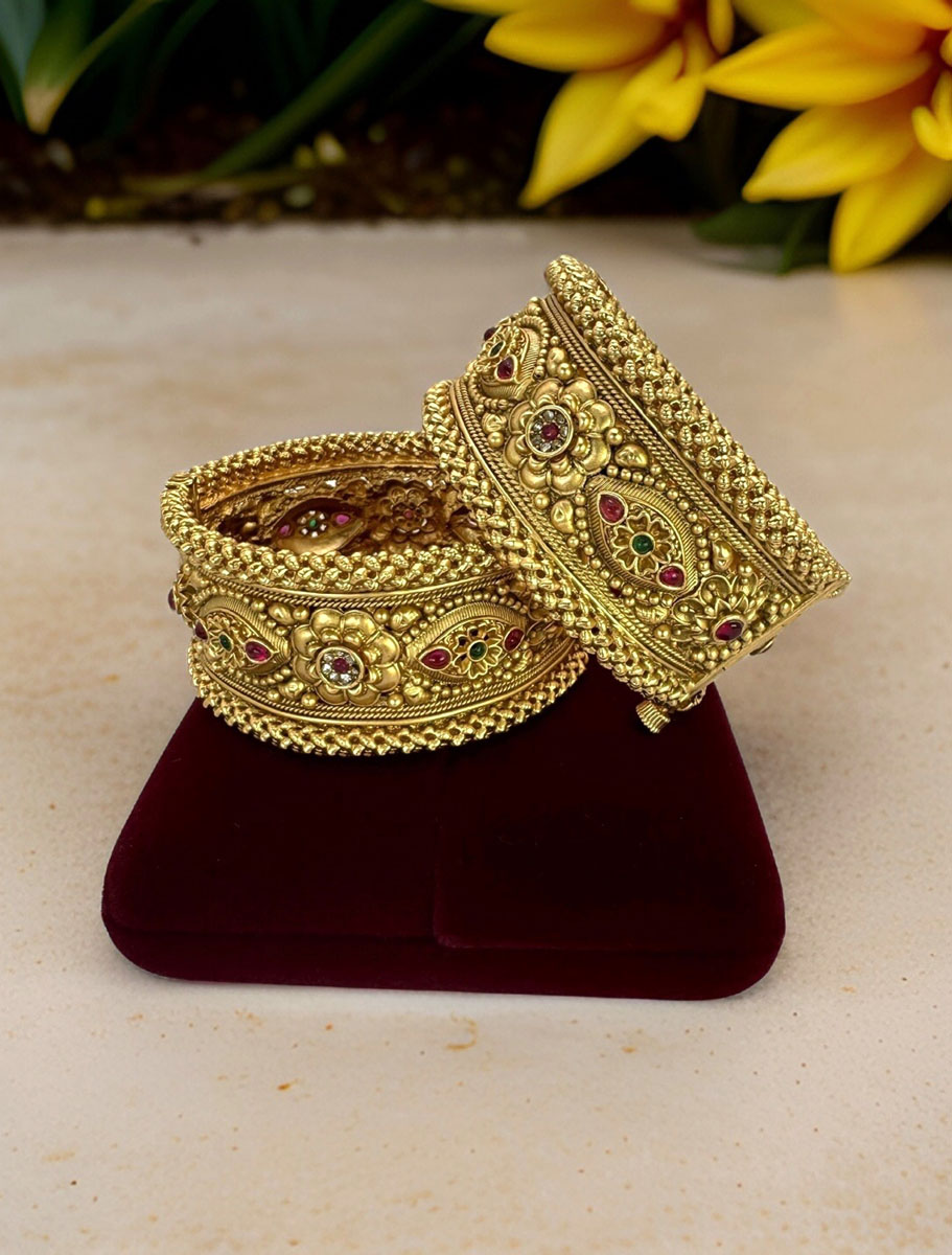 Antique Design Gold Plated Rajwadi Kada Bangles