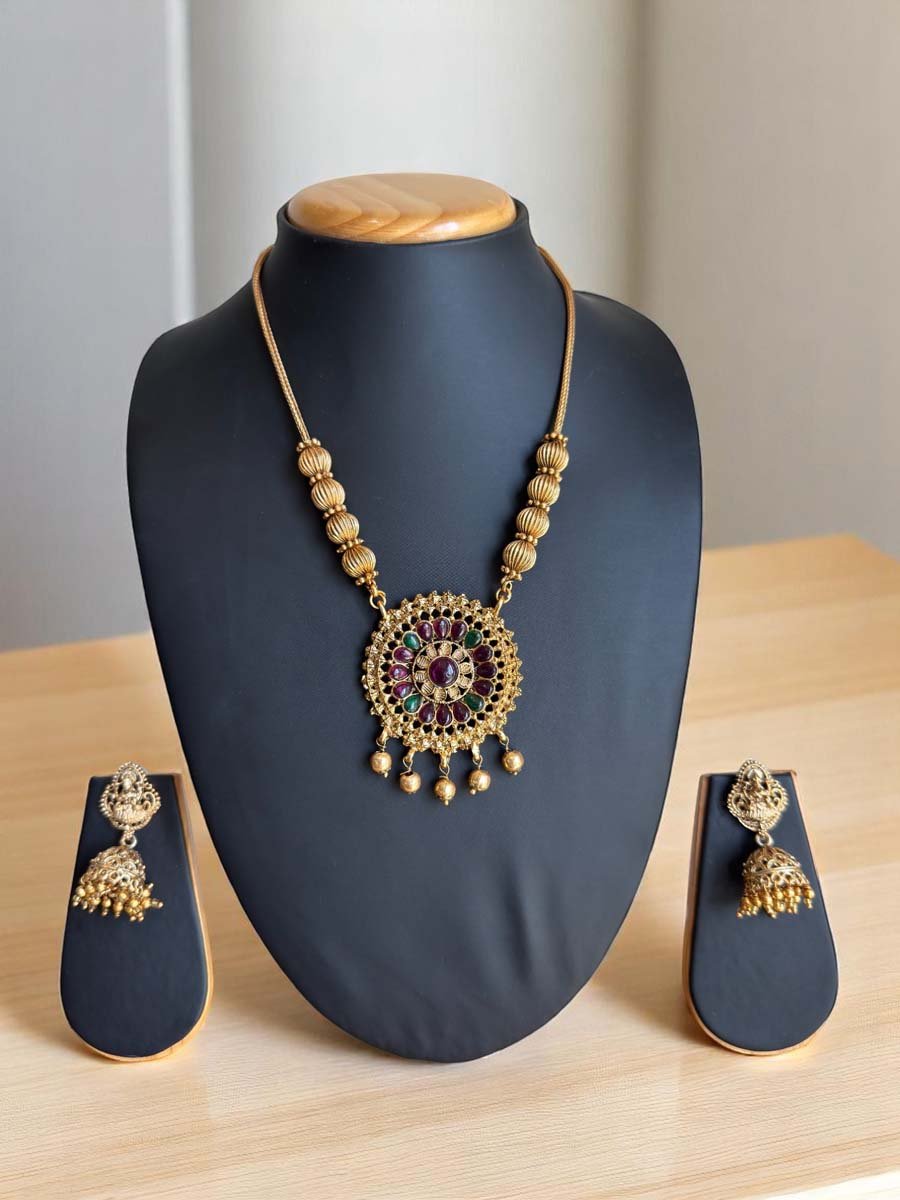 Gold Plated Rajwadi Pendant Set