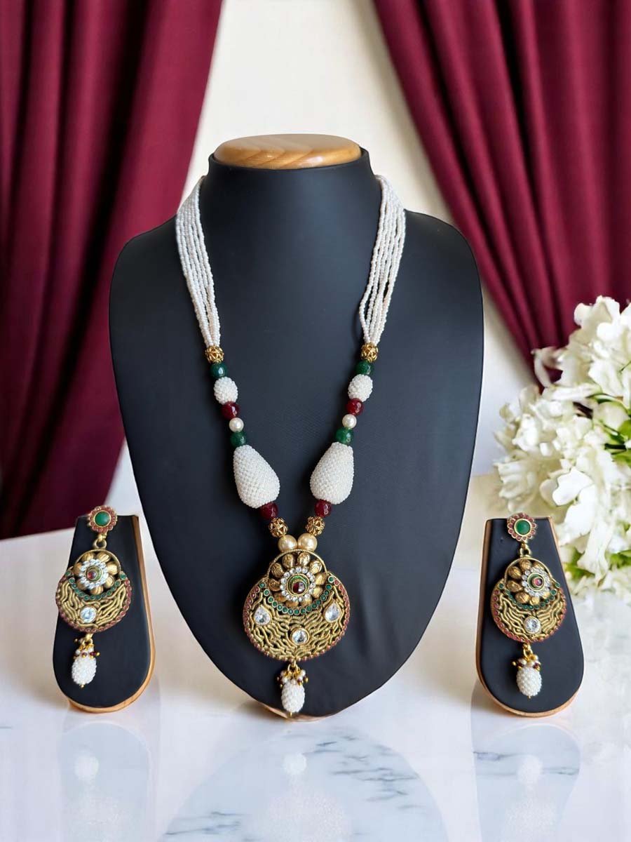 Matte Gold Finish Rajwadi Necklace Set