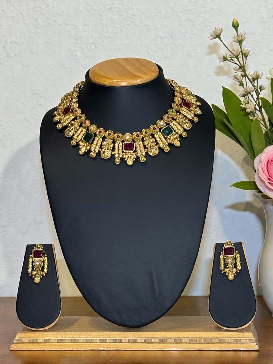Antique Gold Finish Rajwadi Necklace Set