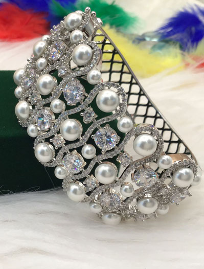 Buy Designer AD Diamond Bracelet SDC: 63 Online | Diamond bracelet,  Diamond, Bracelet online