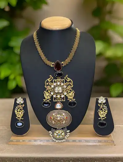 Sabyasachi Inspired Fusion Kundan Necklace Set