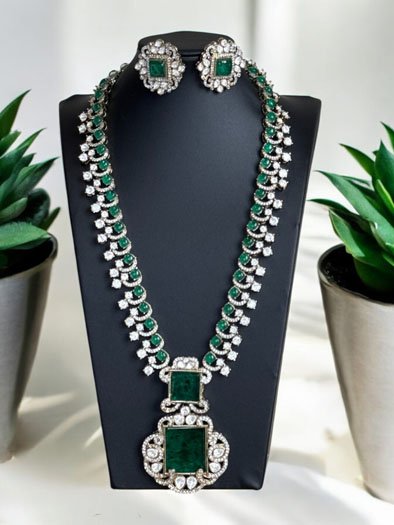 Nita Ambani Inspired Emerald Moissanite Necklace Set