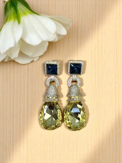 Exquisite Cushion Cut Swarovski Earrings