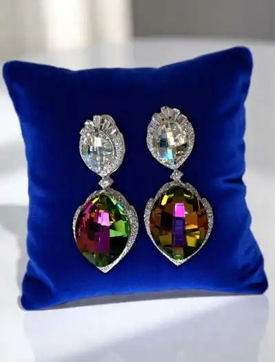 Shimmering Swarovski Crystal Earrings (Rhodium)