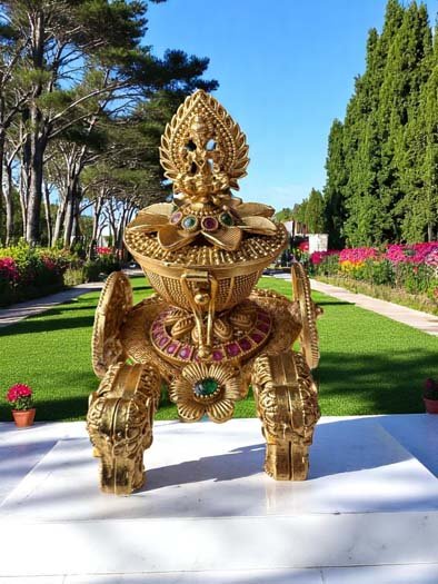 Gold Plated Lotus Chariot Kumkum Dabbi