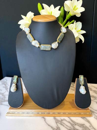 Natural Stone MOP Necklace Set